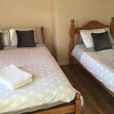 Private Double & Twin Rahoon Séjour chez l'habitant *